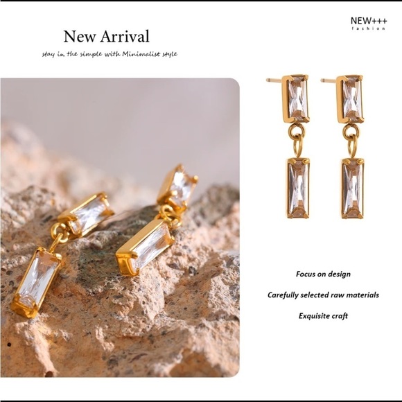 ⭐️classic New 18K Gold Plated CZ  Drop Earrings - Picture 2 of 9